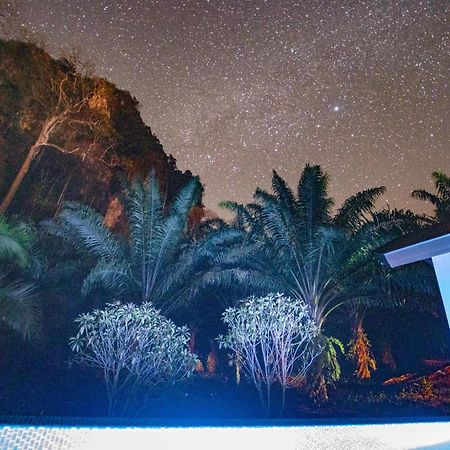 Khaosok Legend Villa Khao Sok National Park ภายนอก รูปภาพ